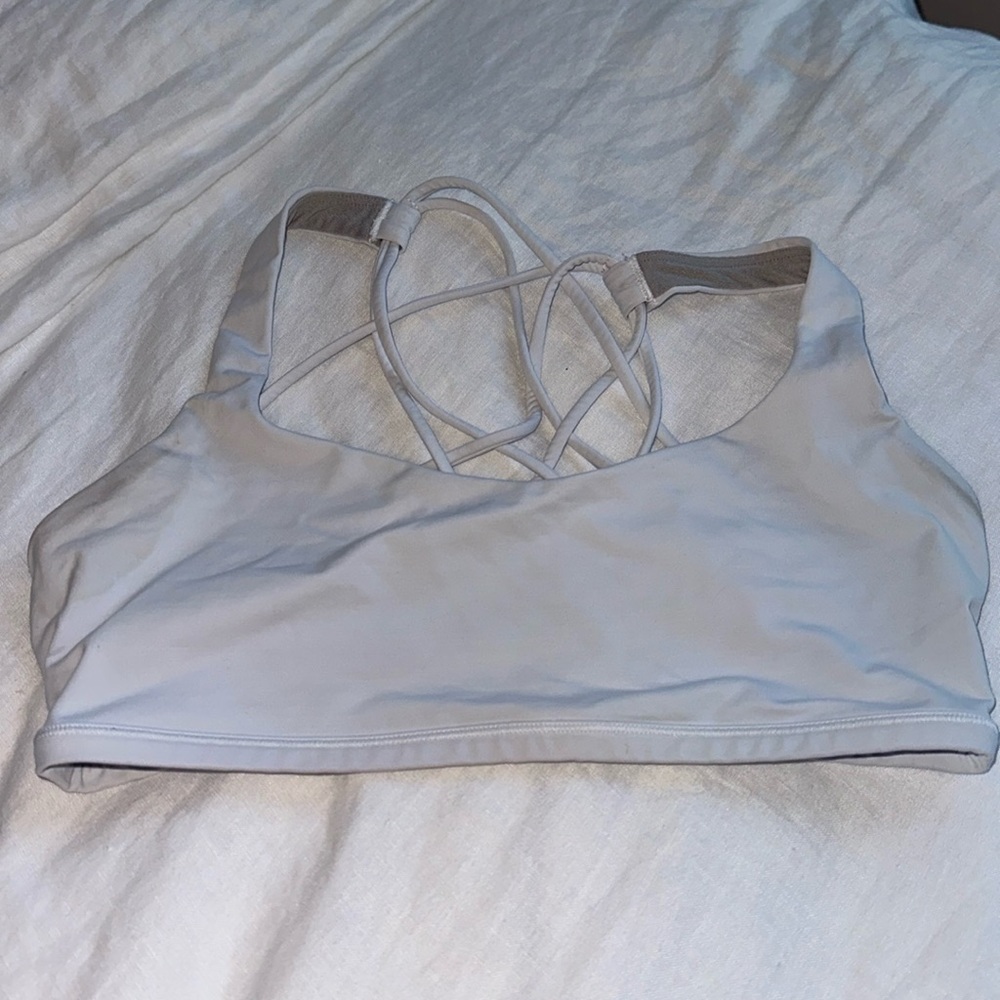 Lululemon size 8 bra